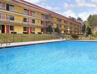 Super 8 By Wyndham Caryville Tn Εξωτερικό φωτογραφία