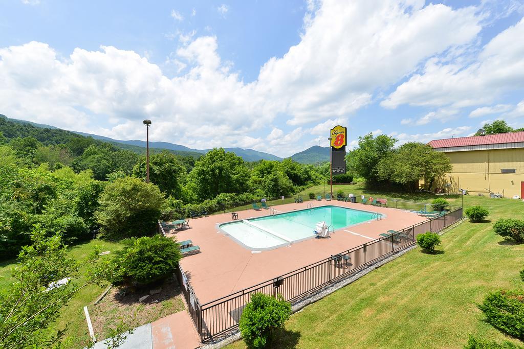 Super 8 By Wyndham Caryville Tn Εξωτερικό φωτογραφία